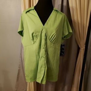 NWT Bright Green Button Down Stretchy Blouse by Young For Life 1X